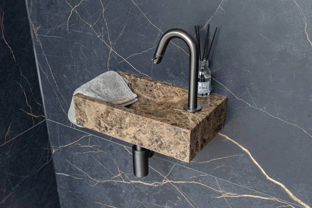 Saniclear Dark Emperador fonteinset met gebogen kraan in gunmetal