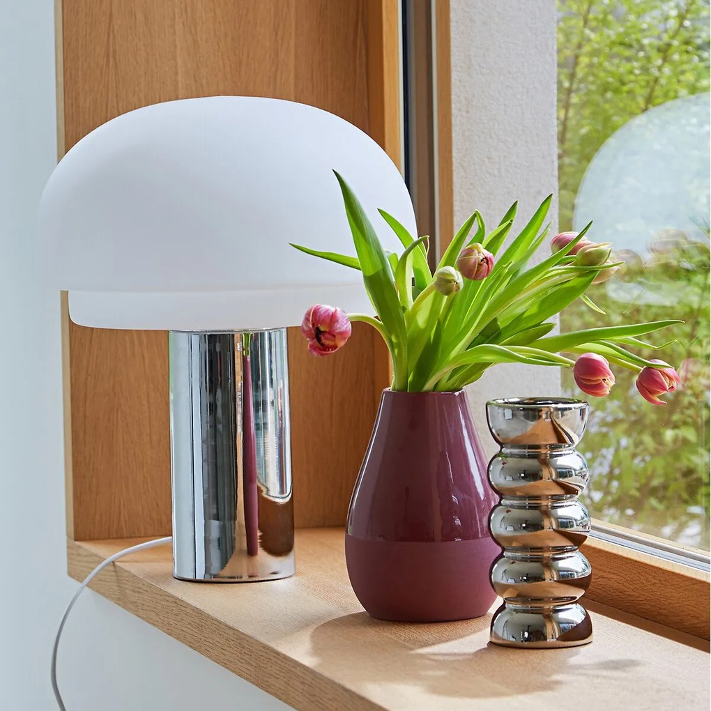 Lamp in opaline glas en verchroomd ijzer, hoogte 43,1 cm, AGATHILDA