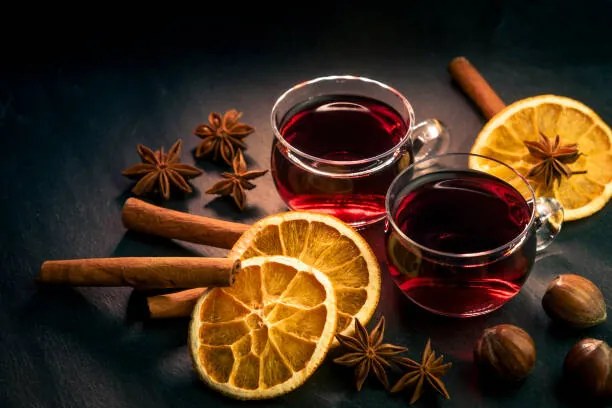 Foto Two glasses of mulled wine with, Andreas Modess
