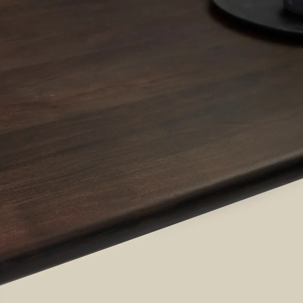 Walnoot Eettafel Met Ronde Poten 200 Cm - 200 X 100cm.