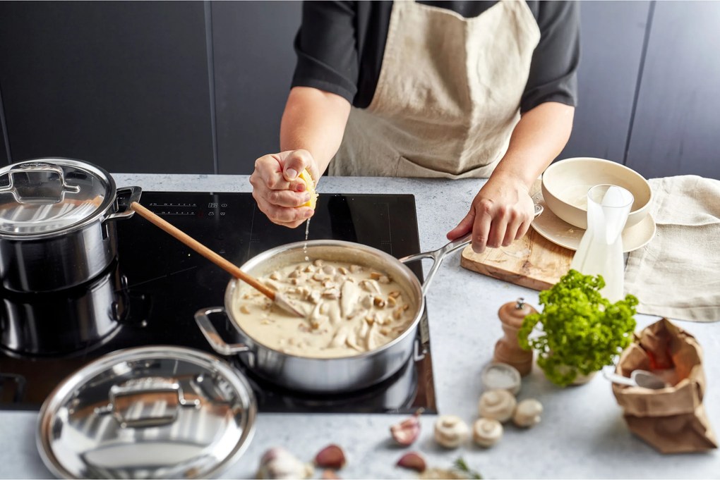 Demeyere Intense 5 Sauteerpan met deksel 24 cm / 2,8 l - Intense 5 - Demeyere