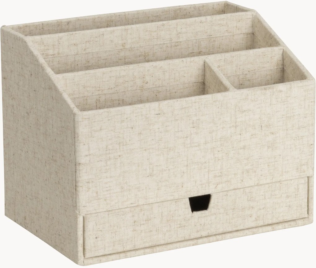 Bureau organizer Greta