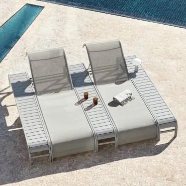 Set Van 2 Verstelbare Ligstoelen En 3 Bijzettafels Van Staal Marietta Groen – Khaki - Sklum
