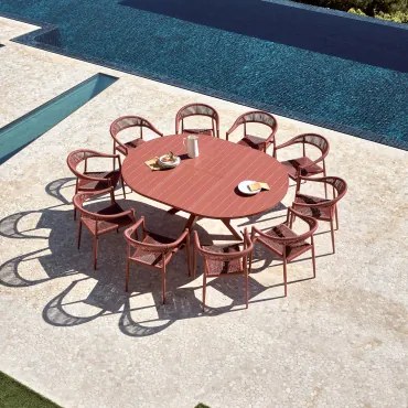 [*] Uitschuifbare Ronde Tafelset 145-200x145 Cm Barces En 10 Stapelbare Tuinstoelen Met Armleuningen In Aluminium Amatria Rode Dakpan - Sklum