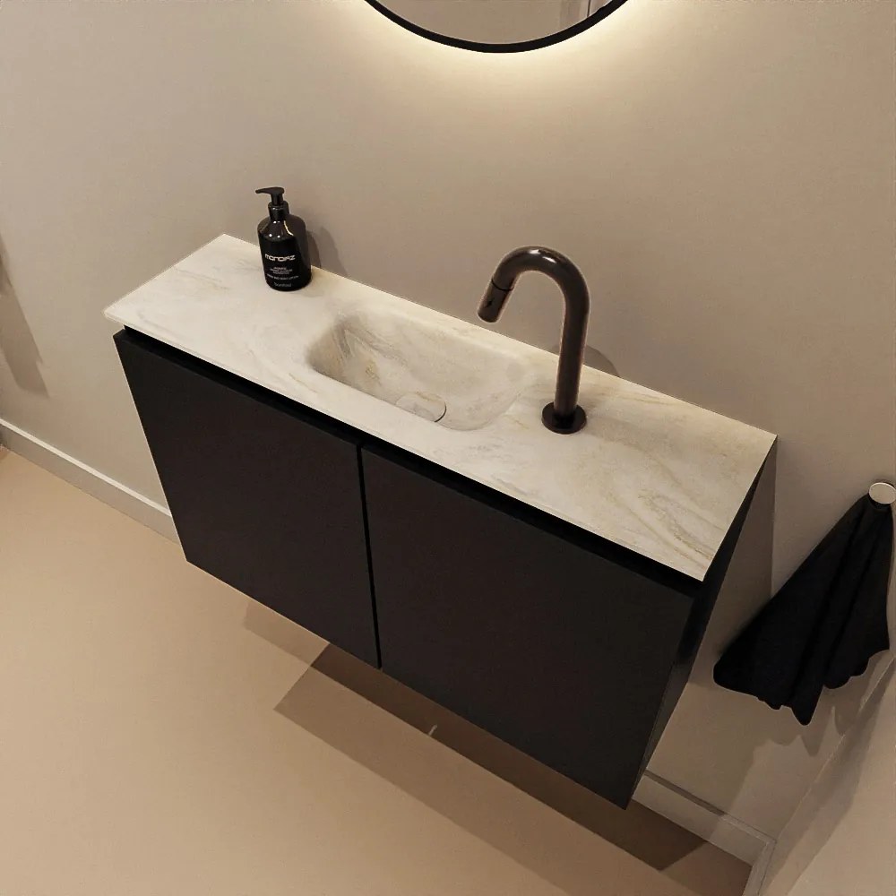 Mondiaz Ture DLux toiletmeubel 80cm urban met wastafel ostra midden met kraangat