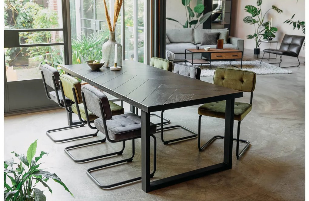 Goossens Basic Eetkamerstoel Freek zwart velvet stof leuning, urban industrieel