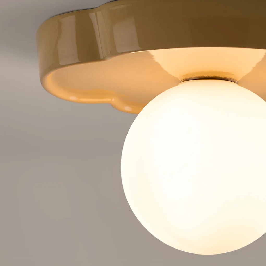 Plafondlamp of wandlamp in de vorm van een bloem, van keramiek en opaline glas, diameter 30,3 cm, HO