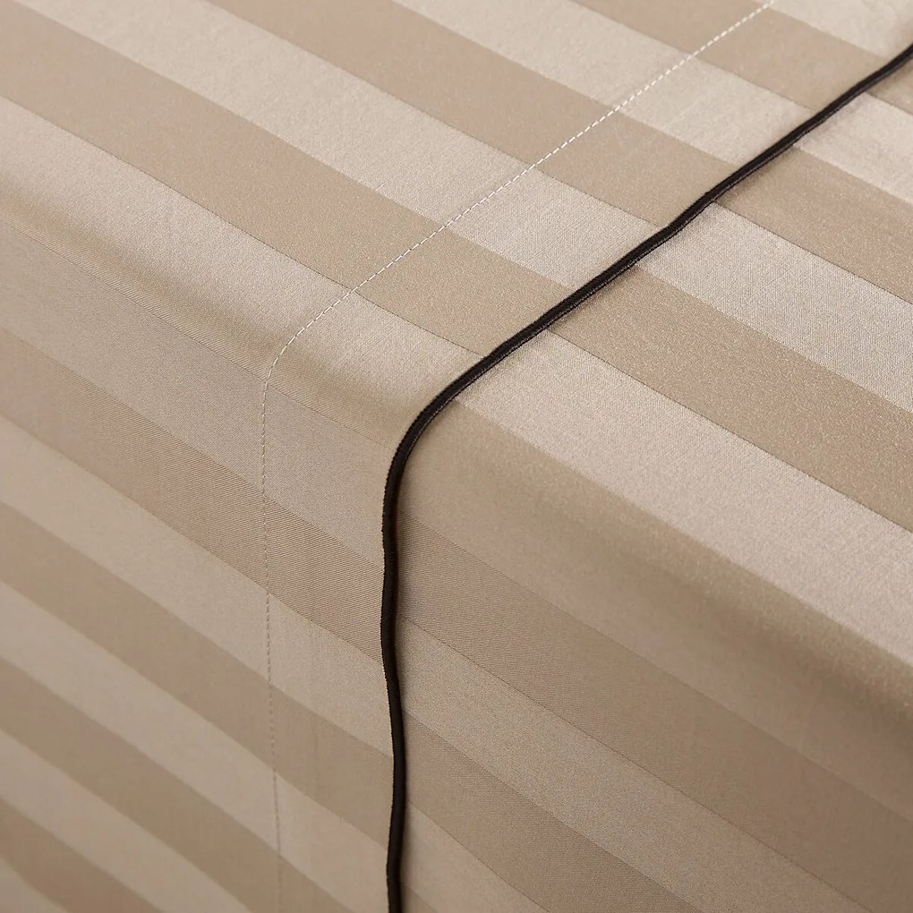 Plat laken in gewassen satijnkatoen, Victor, gestreept