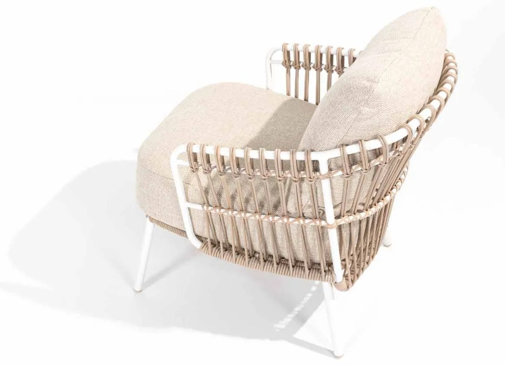 4 Seasons Outdoor Dalias low dining chair beige weerbestendig