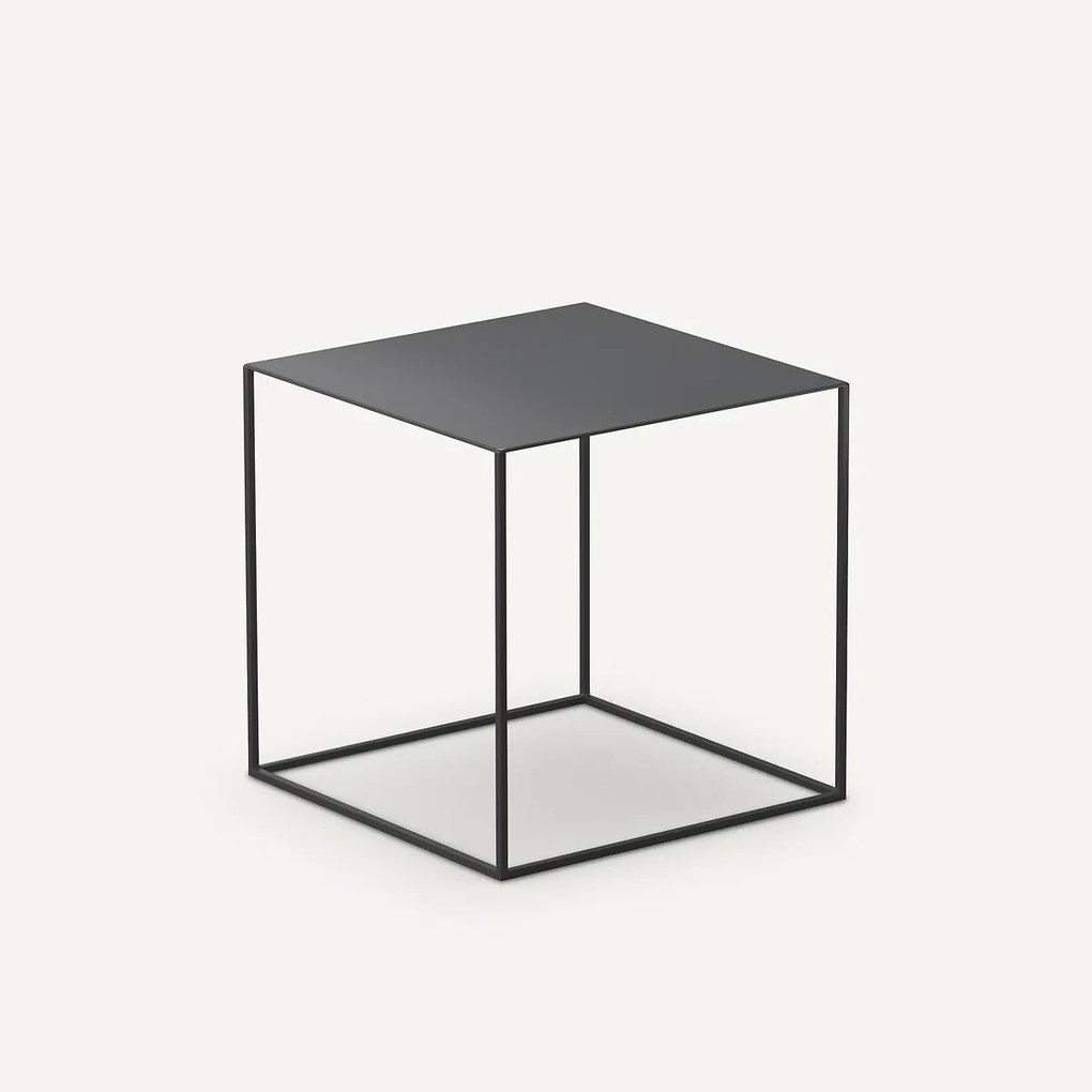 Bijzettafel in gelakt staal, Romy