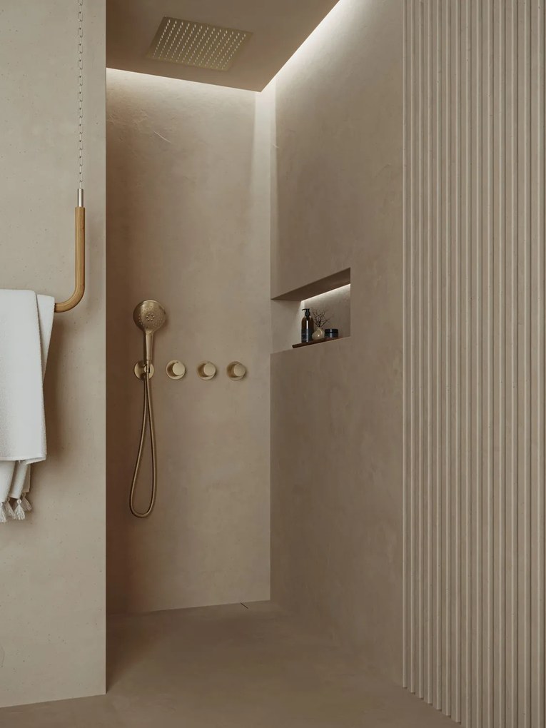 Saniclear Plus inbouw regendouche met inbouw douchekop 30x30cm en 2 standen handdouche geborsteld messing - mat goud