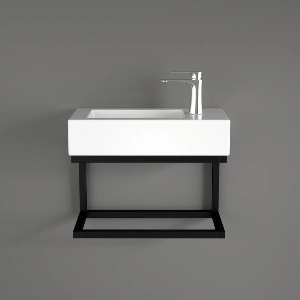 Badstuber Delta witte fontein 38x19cm met zwarte handdoekhouder