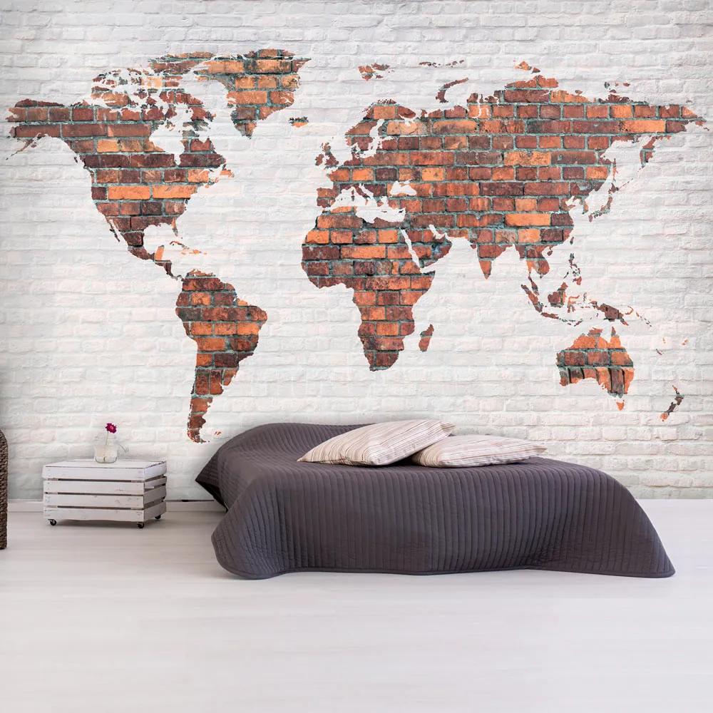 Fotobehang - wereldkaart stenen muur