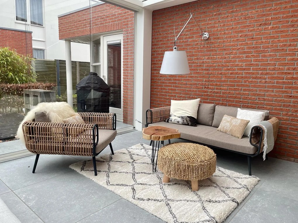Intenso Averti lounge tuinbank