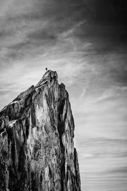 Foto Balancing between Earth and Sky, Thomas Vuillaume