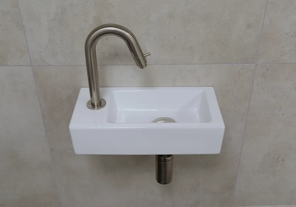 Mueller Mini Rhea wit fonteinset met RVS gebogen fonteinkraan links