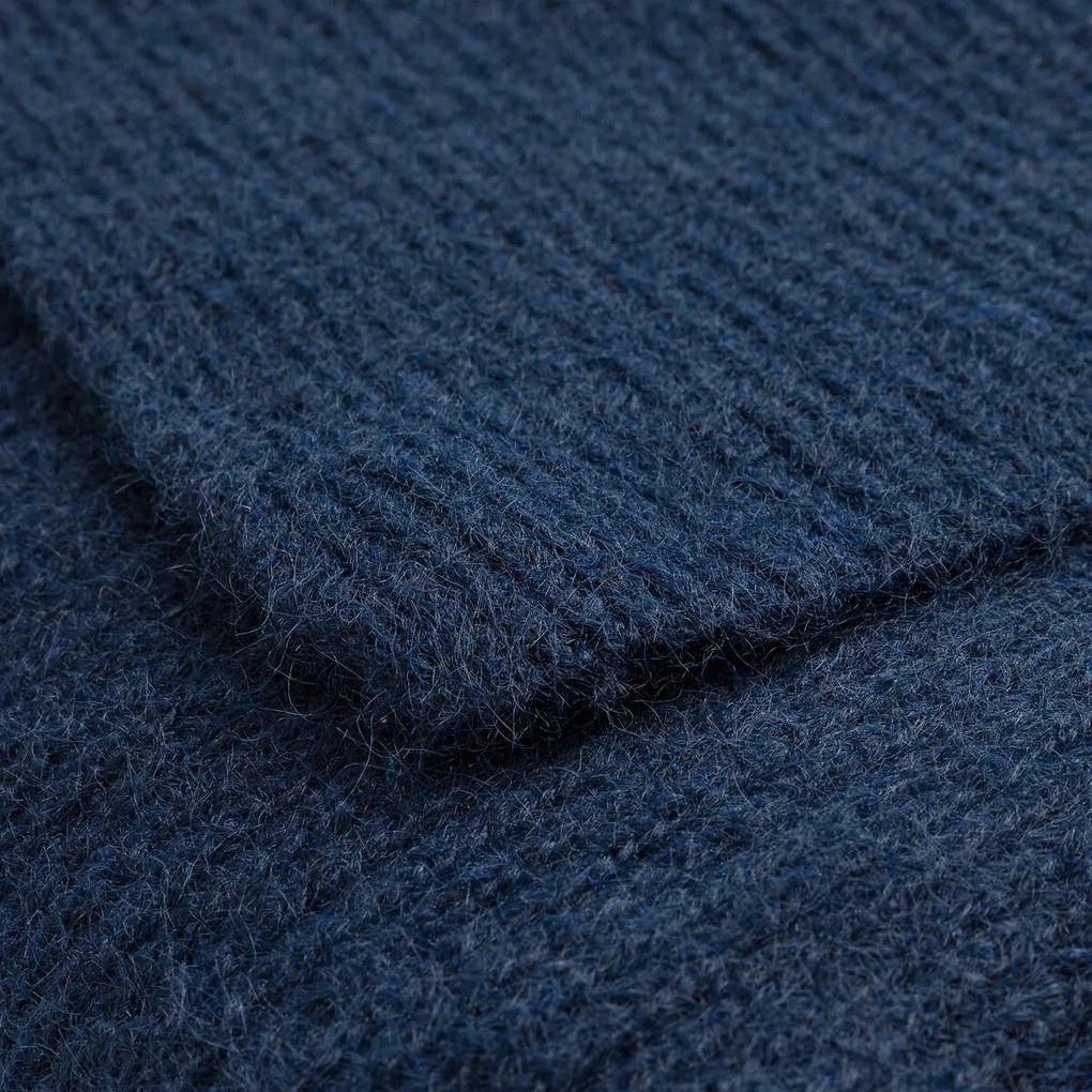 Plaid in geribt tricot, Fionan