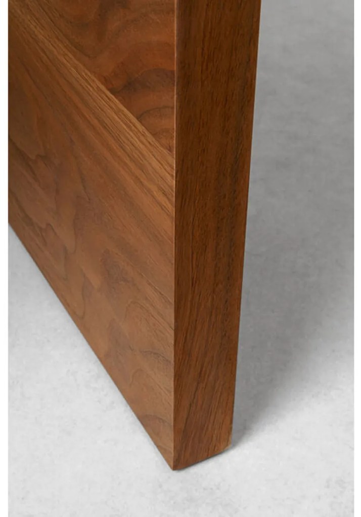 Walnoot Bureau - 180 X 85cm.