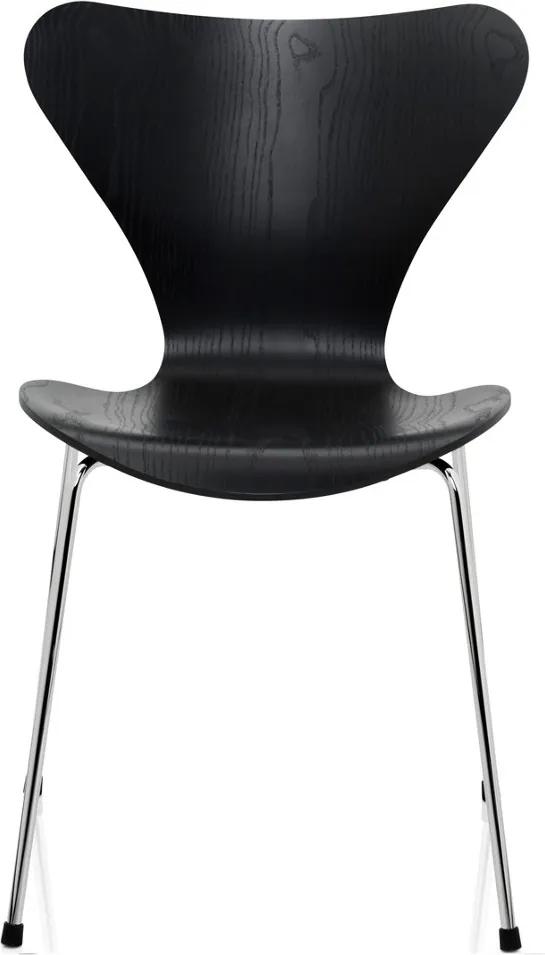 Fritz Hansen Vlinderstoel Series 7 stoel gekleurd essen