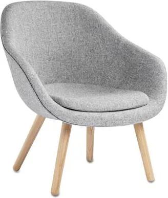 About a Lounge Chair Low AAL82 Fauteuil
