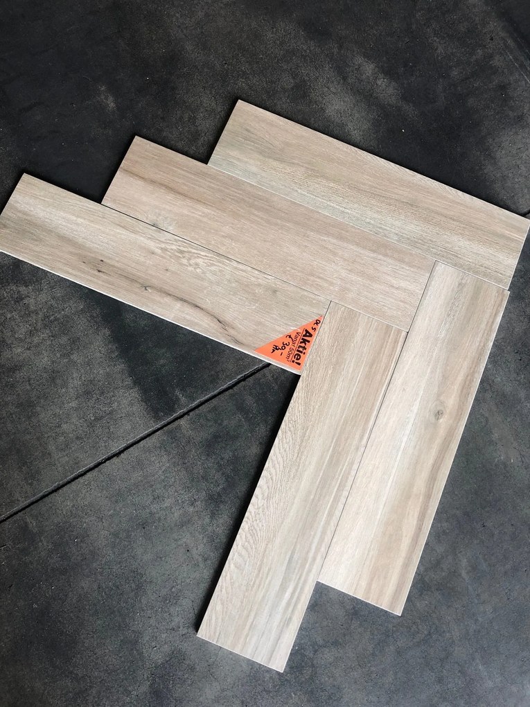 Keramisch Parket Visgraat 15x60 Cm Licht Bruin DC5