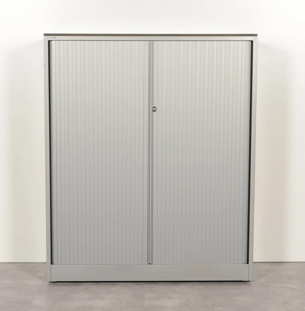 Roldeurkast, aluminium, 142 x 120 cm, incl. 3 legborden, gladde lamel