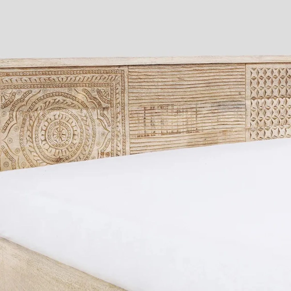 Bedframe Met Houtsnijwerk 160 Cm