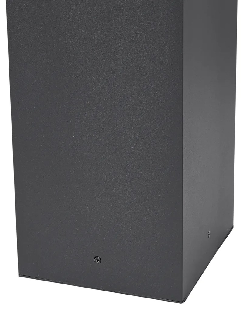 Moderne staande buitenlamp zwart 80cm met stopcontact IP44 - Charlois