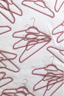 20-delige Set Fluwelen Hangers Palou Gold Terracotta Mousse - Sklum