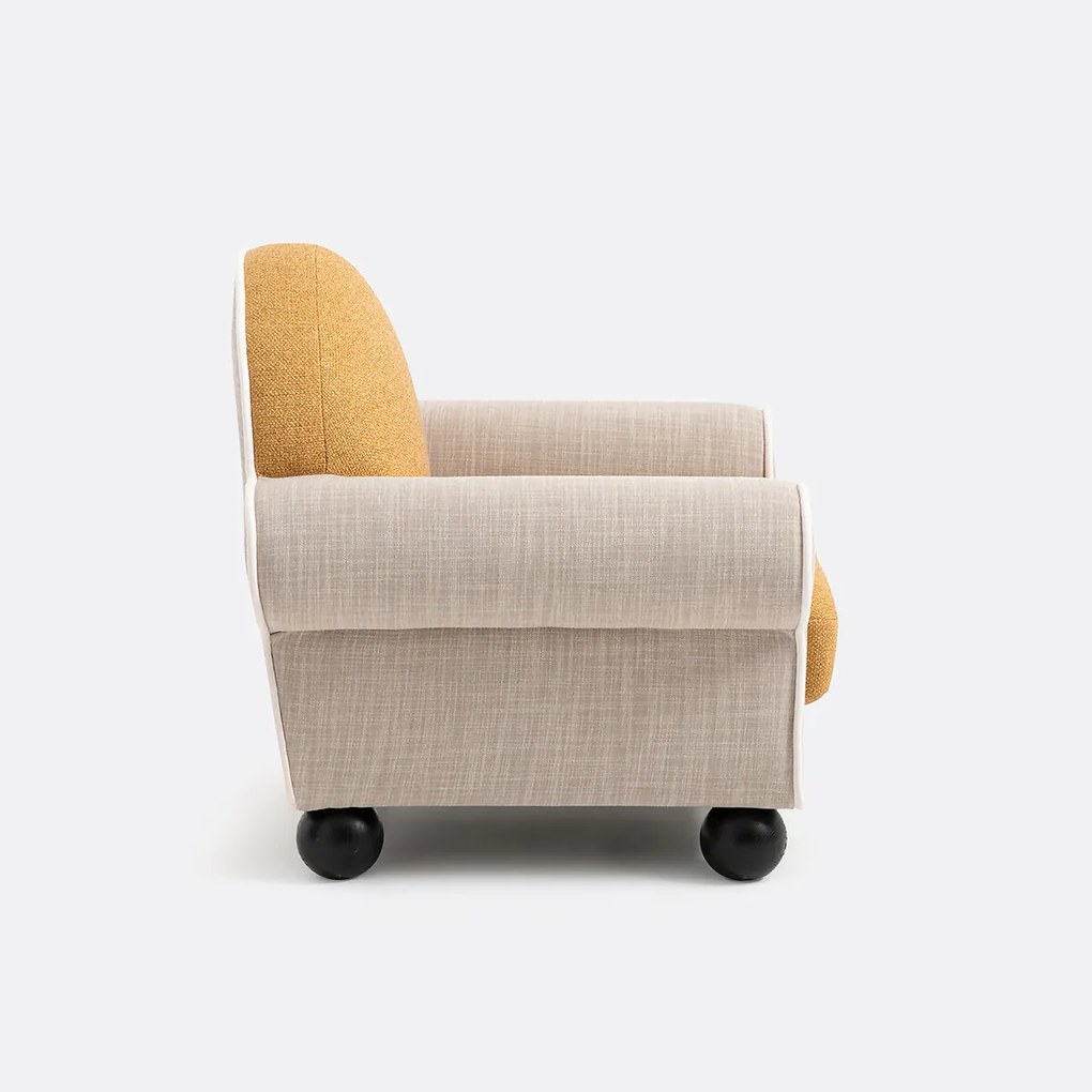 Fauteuil van twee stoffen, Super Club