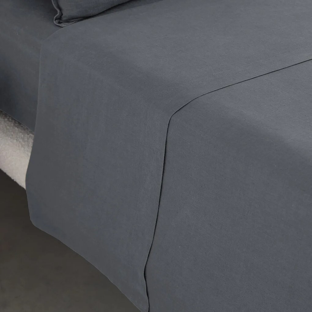 Laken in gewassen linnen, Elina