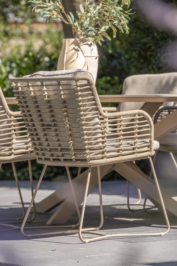 4 Seasons Outdoor Fabrice tuinset latte met Quatro tafel met Robusto teak blad 220 cm * SALE * Tuinset beige weerbestendig