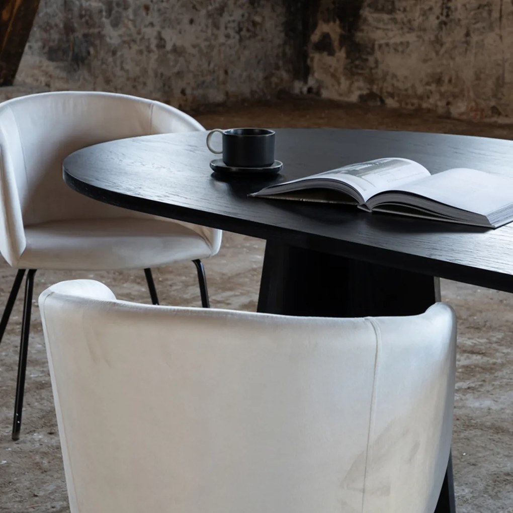 Ovale Eettafel Met Kruisvoet Zwart - 230 X 115cm.