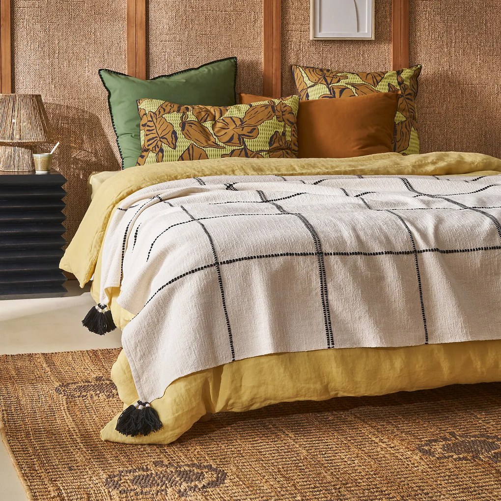 Plaid afgewerkt met pompons, Makeba