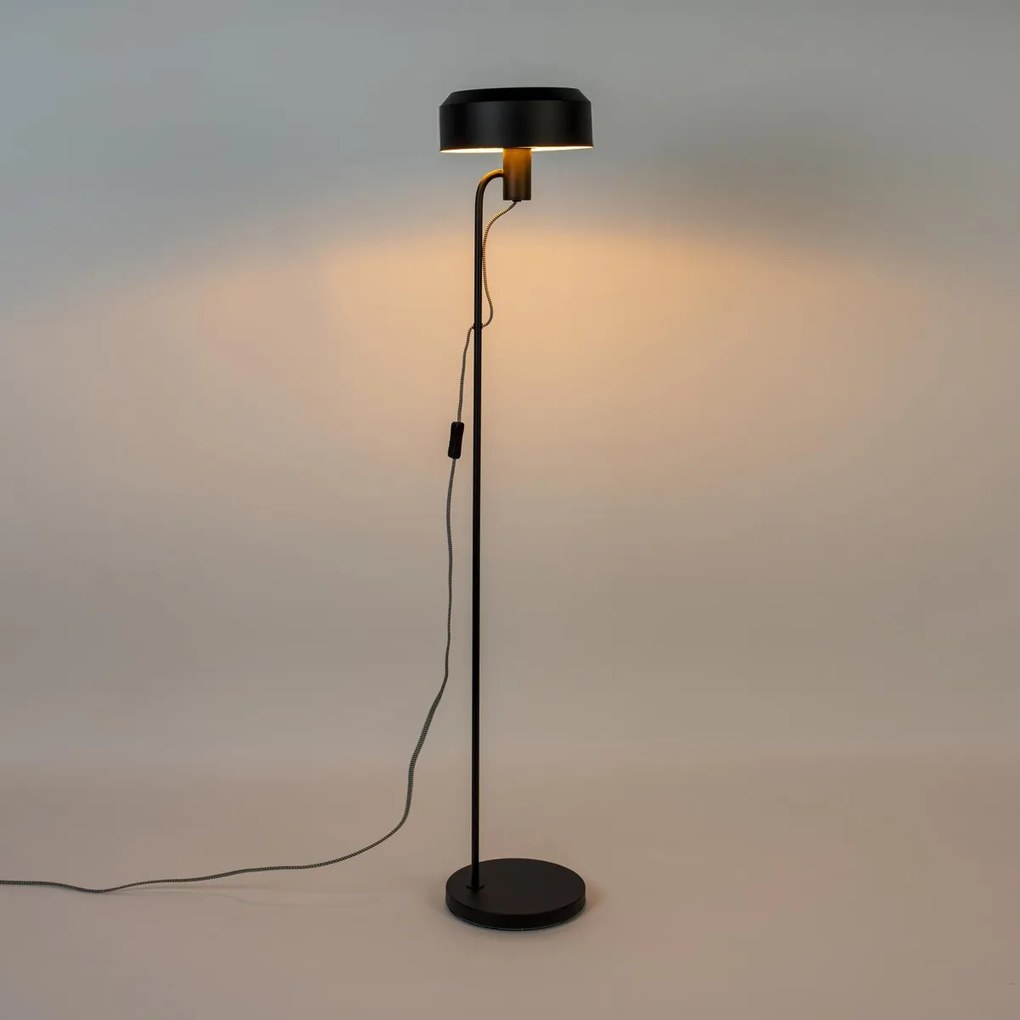 Zwarte Vloerlamp Industrieel