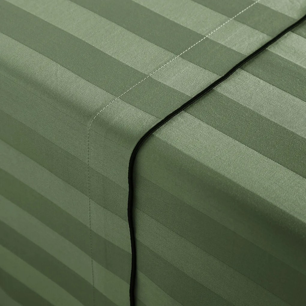 Plat laken in gewassen satijnkatoen, Victor, gestreept