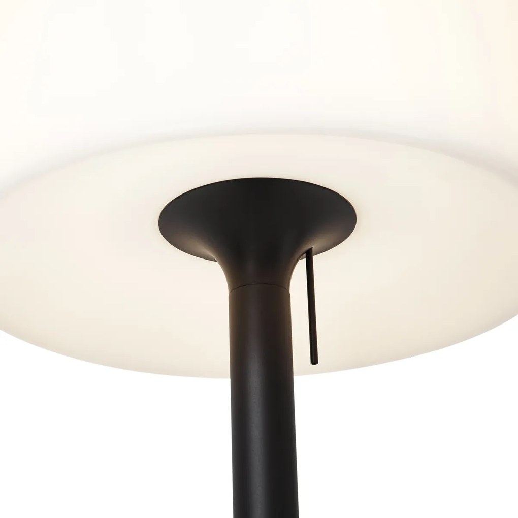 Moderne buiten vloerlamp zwart met witte kap IP44 - Mississippi Modern E27 IP44 Buitenverlichting rond