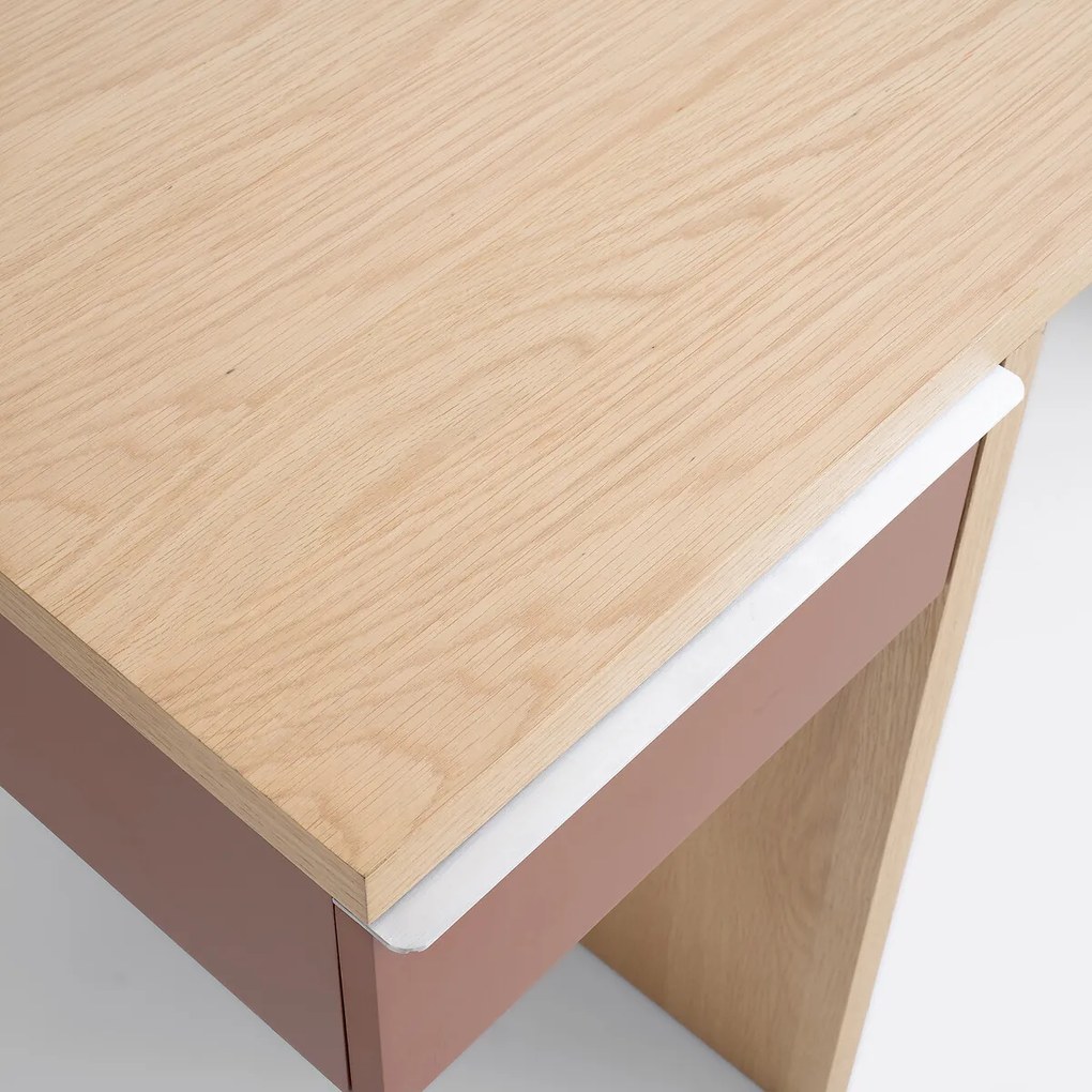 XL bureau in eikenfineer, 2 gelakte laden, SIEM