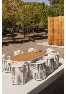 Taneli Ovale Tafelset, 260x110 Cm, Gemaakt Van Aluminium En Teakhout, En 8 Sophie Tuinstoelen, Gemaakt Van Aluminium En Gevlocht Gardenia Wit - Sklum