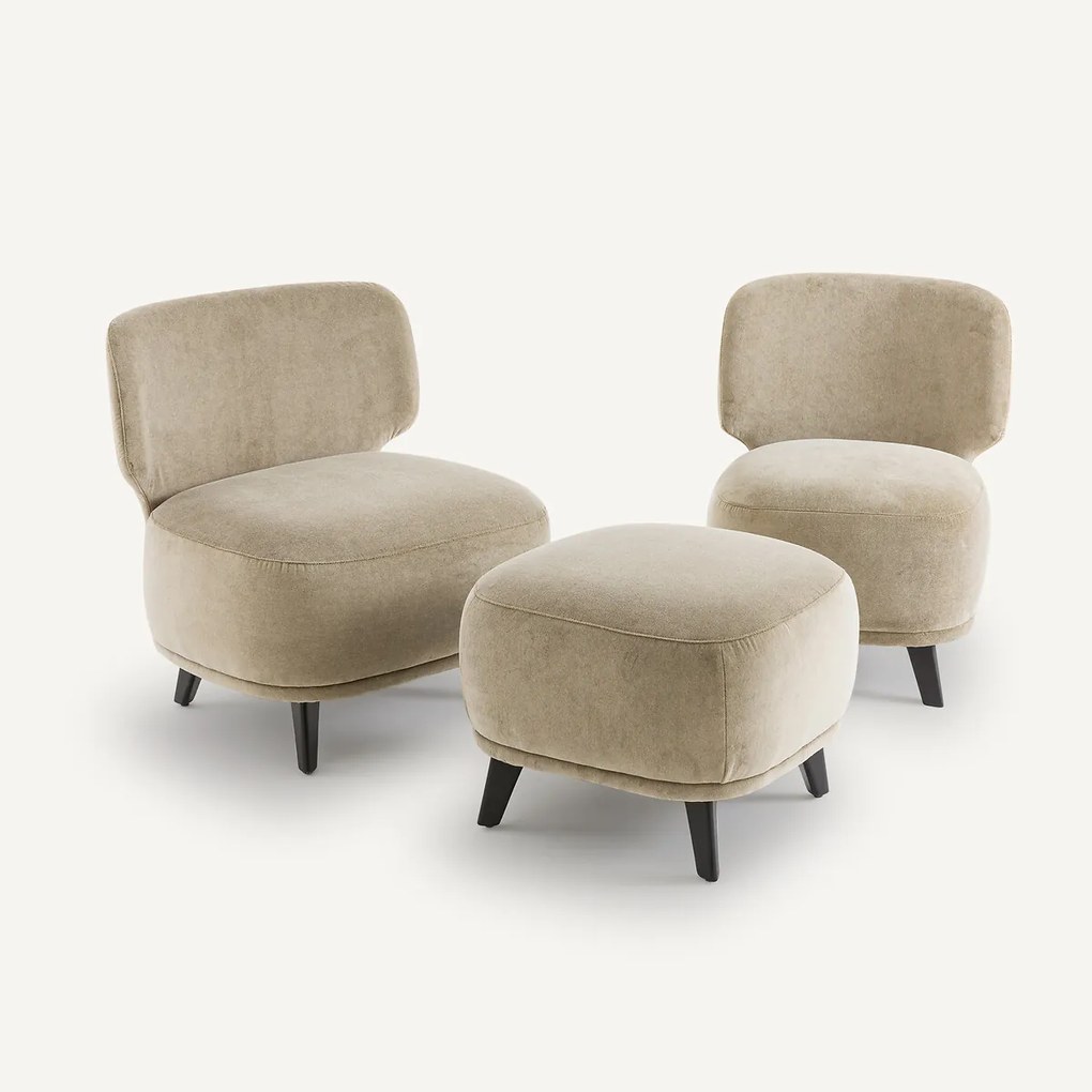 Voetenbank, in fluweel, Odalie, ontwerp Emmanuel Gallina