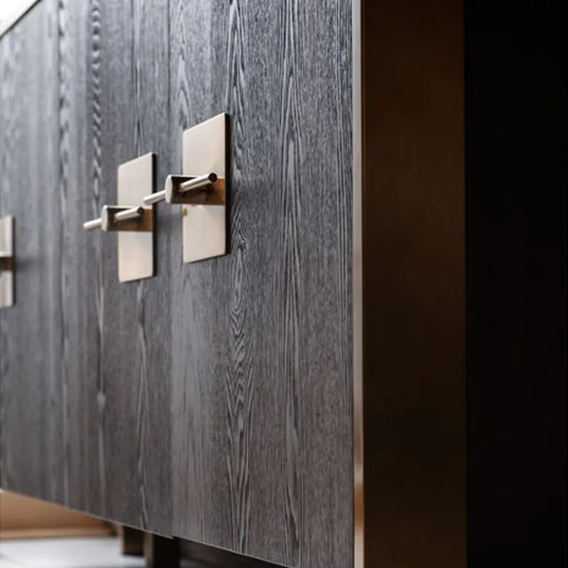 Dressoir Messing En Donker Hout - 180x40x80cm.