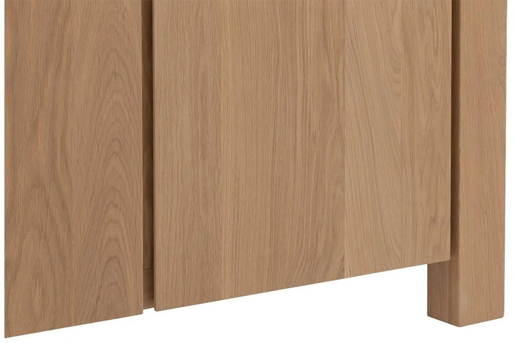 Goossens Buffetkast Clear, 2 glasdeuren boven, 3 dichte deuren onder, blank eiken, 162 x 225 x 45 cm, stijlvol landelijk