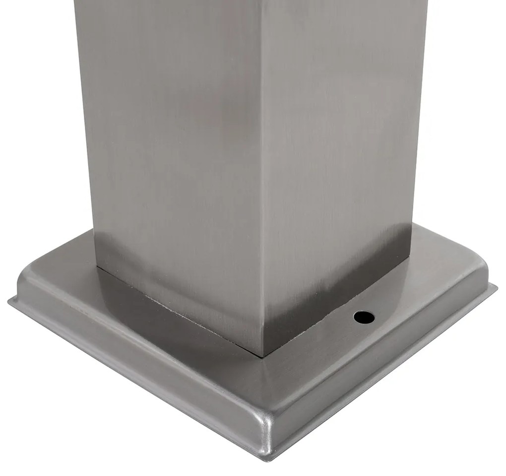 Buitenlamp staal 80 cm met stopcontact IP44 - Malios