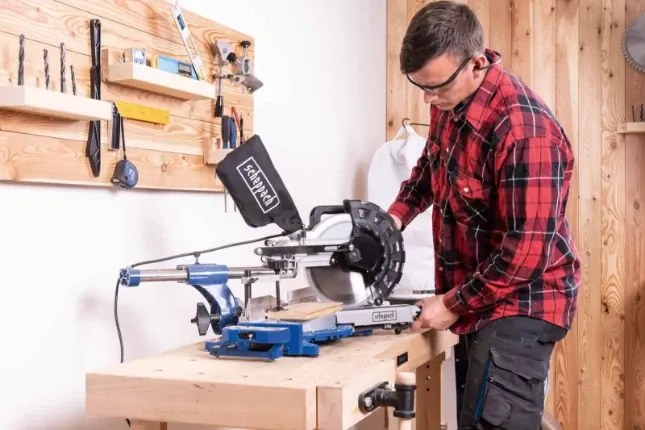 Scheppach Afkort- en verstekzaag HM254