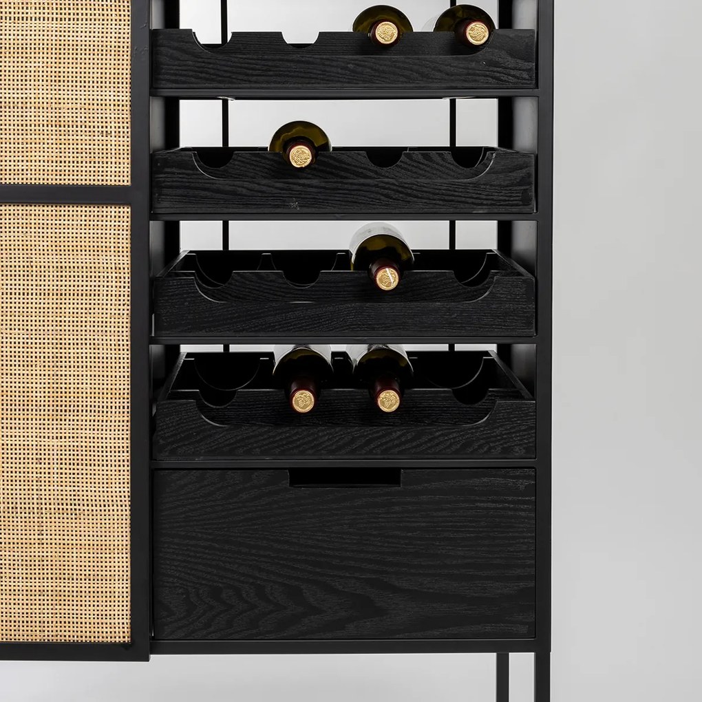 Hoge Wijnkast Zwart Met Rotan - 80x38x175cm.