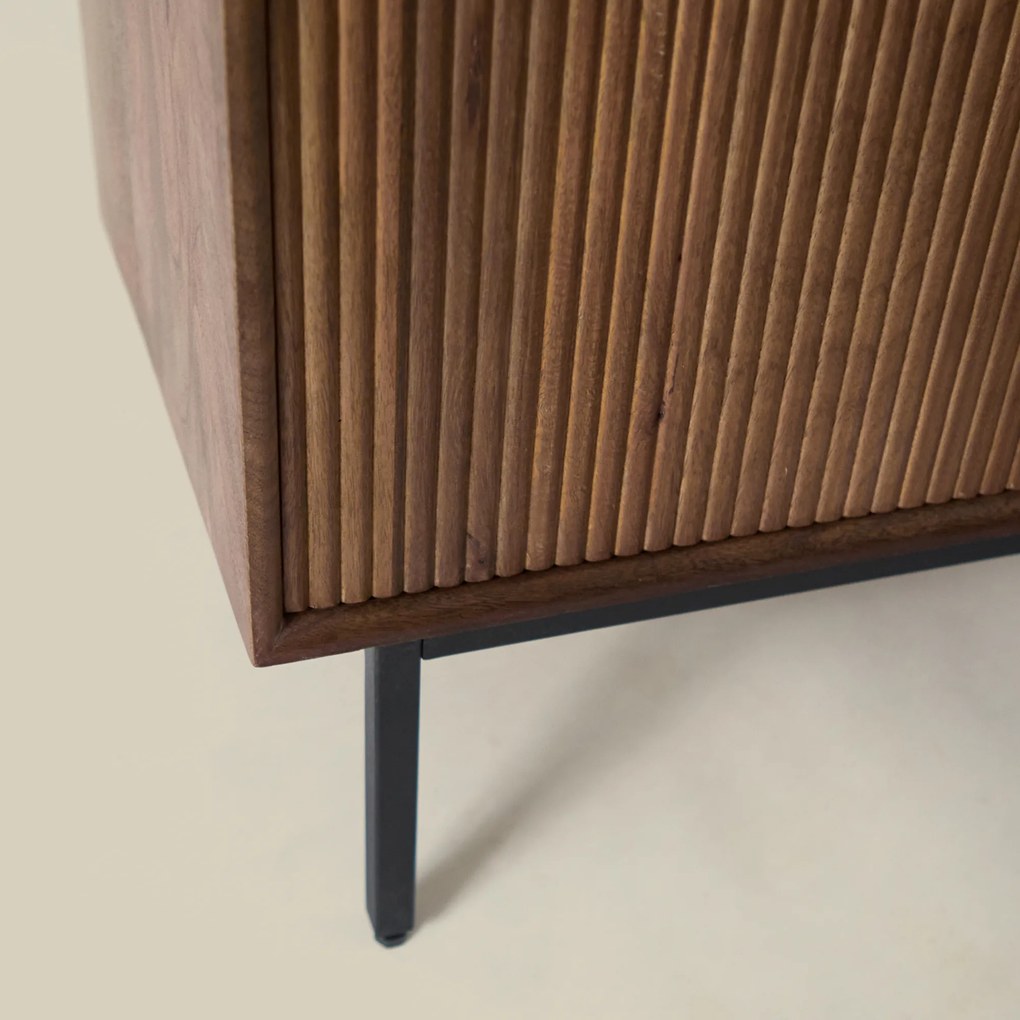 Houten Kastje Met Twee Deuren - 75x40x90cm.
