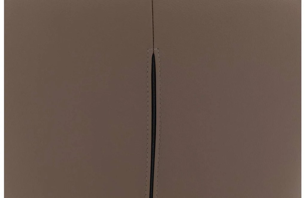 Goossens Excellent Eetkamerstoel Leogang bruin leer met armleuning en Zwart skater wiel met zwarte kapmet wielen, elegant chic