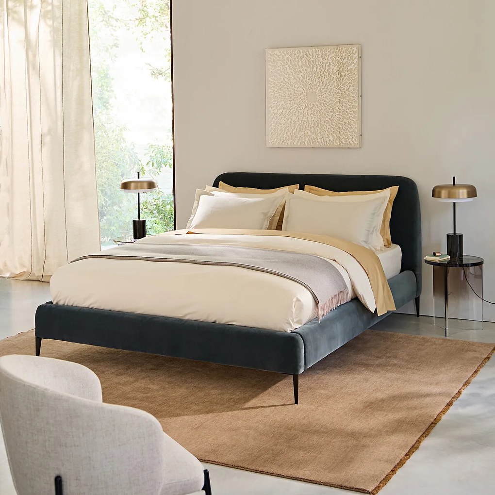 2-persoonsbed, in fluweel, design E. Gallina, Oscar