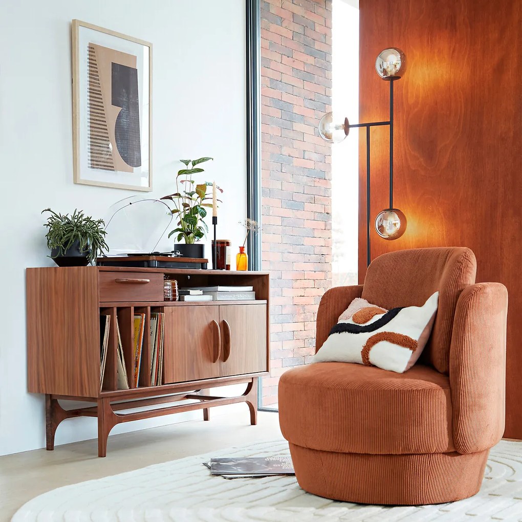 Meubel in notenhout, Larsen