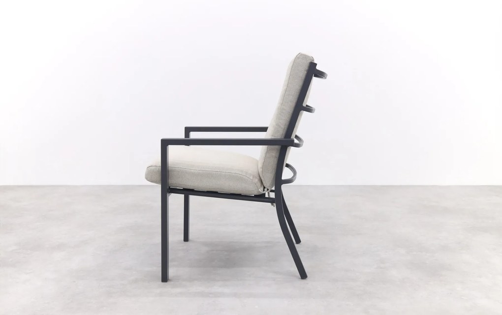 Sergio dining tuinstoel Carbon black/Desert Sand